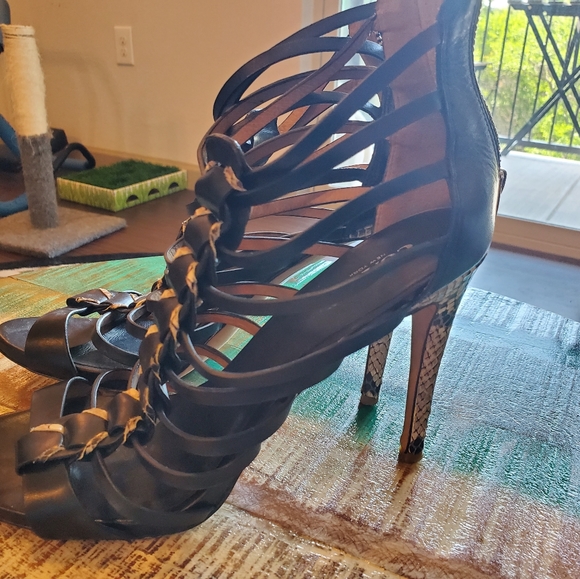 Heeled sandals - Picture 3 of 5